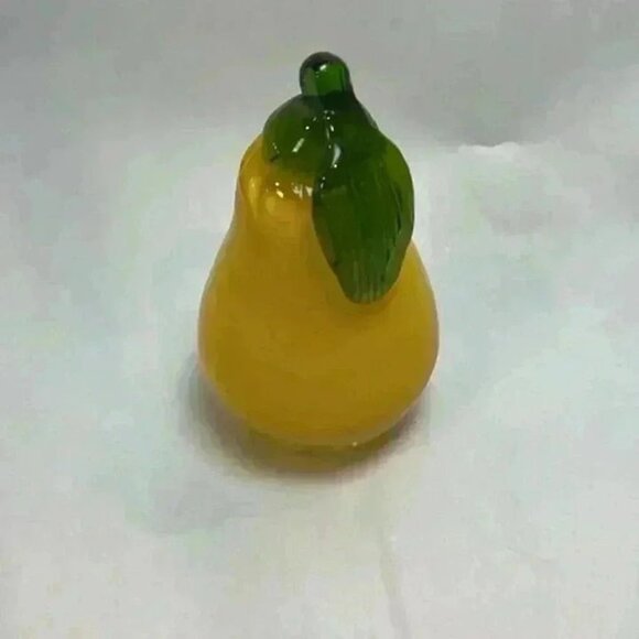 Vintage Yellow Pear Blown Glass Fruit Paper Weight Kitchen Decorative Green Stem - Picture 3 of 5